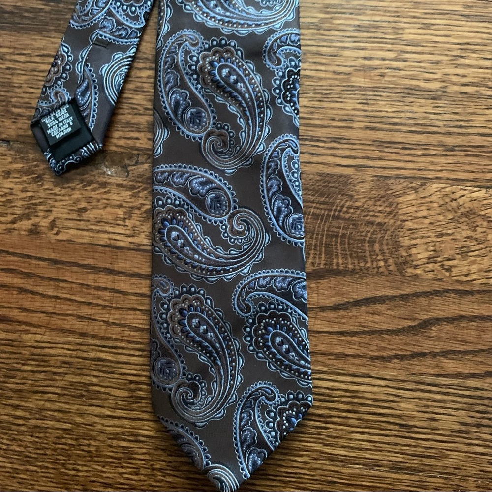 Hugo boss silk tie - Picture 2 of 6